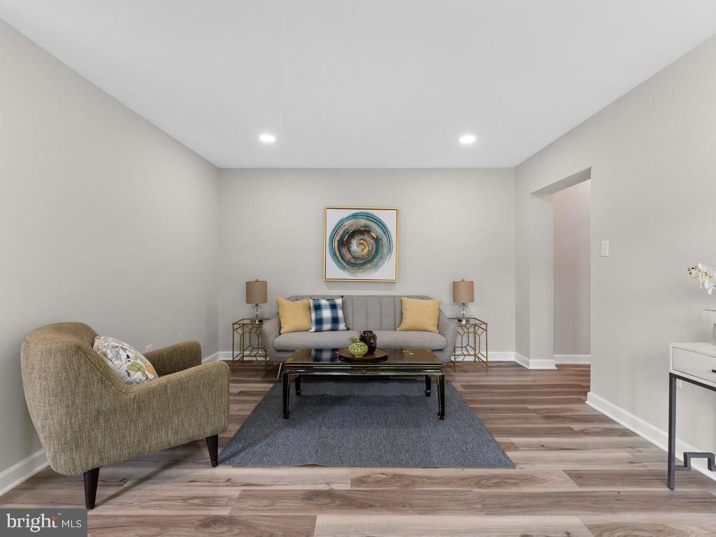 17816 Buehler Road, Unit 3A1 Olney, MD 20832 - Photo 5 of 38 Gallery Image 5