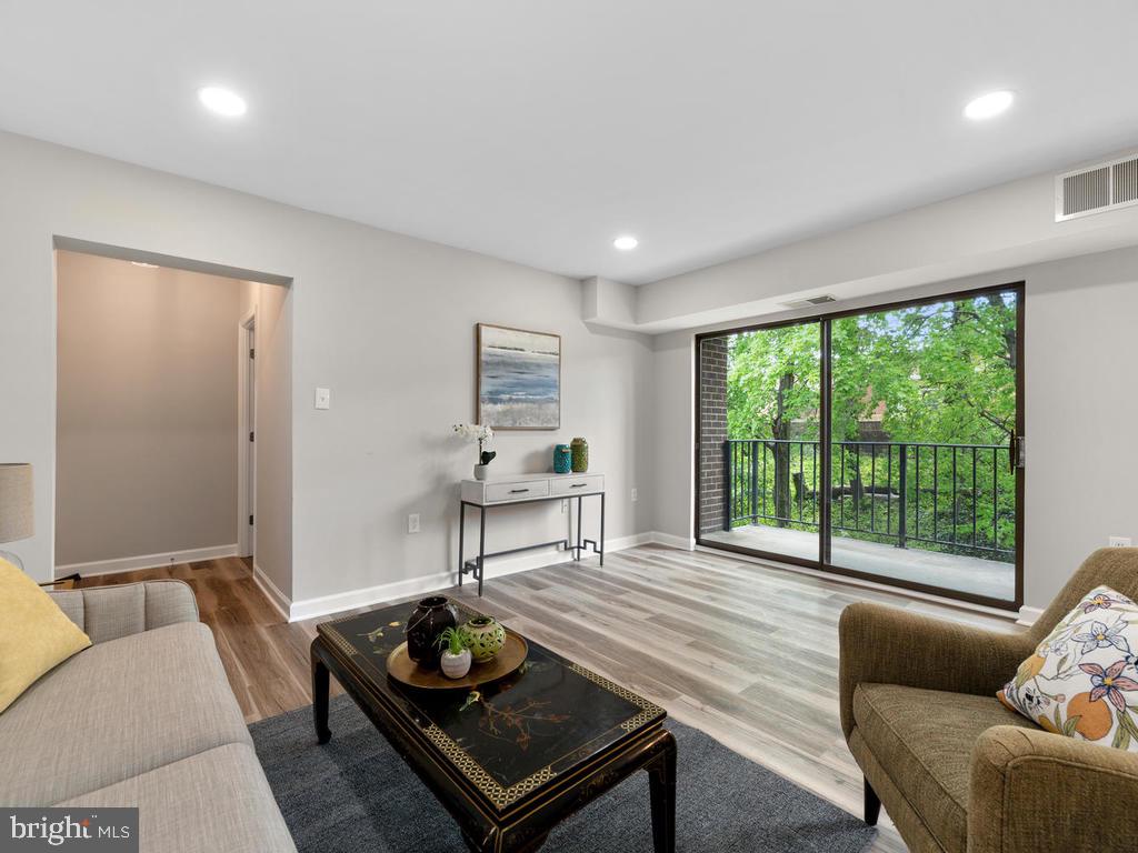 17816 Buehler Road, Unit 3A1 Olney, MD 20832 - Photo 8 of 38 Gallery Image 8