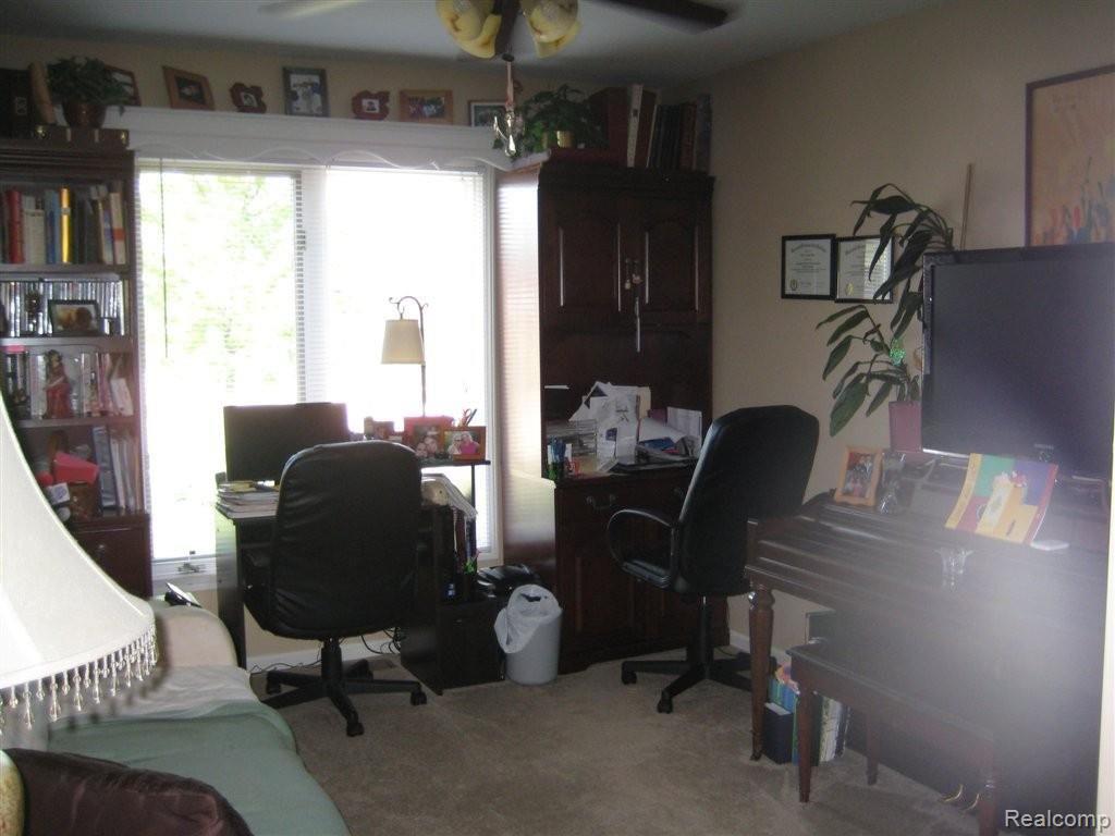 21472 Raintree Drive Macomb, MI 48044 - Photo 20 of 20 IMG_4184.jpg