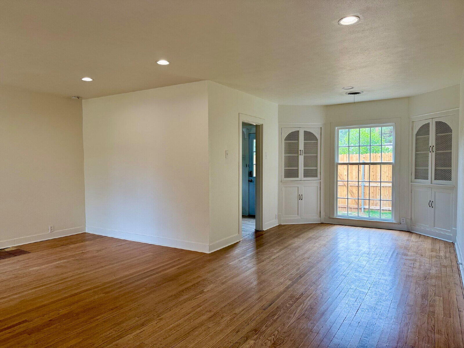 2832 24th Street, Unit FRONT Lubbock, TX 79410 - Photo 5 of 17 5