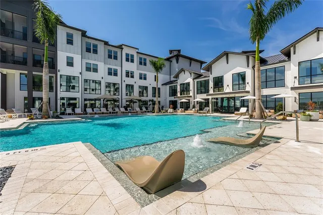 $3,198 | 1420 Lakefront Drive, Unit 6111, Sarasota, FL 34240