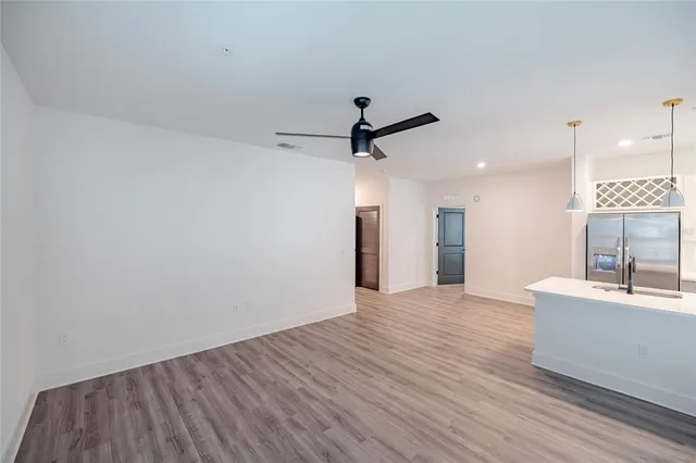 $3,198 | 1420 Lakefront Drive, Unit 6111, Sarasota, FL 34240