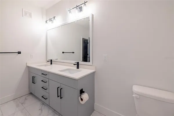 $3,536 | 1420 Lakefront Drive, Unit 6111, Sarasota, FL 34240