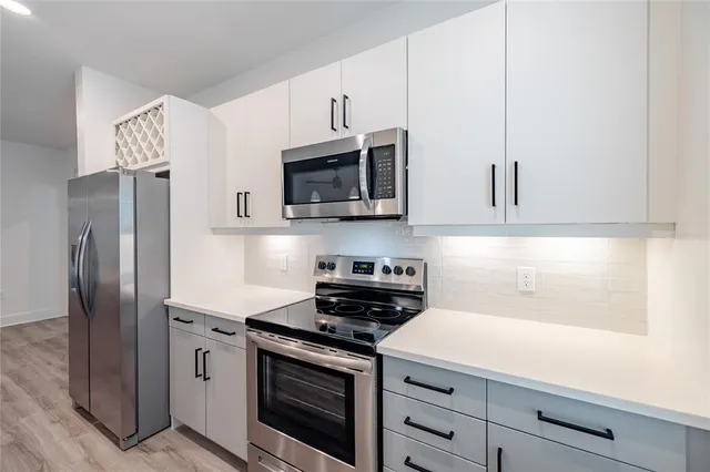 $3,198 | 1420 Lakefront Drive, Unit 6111, Sarasota, FL 34240