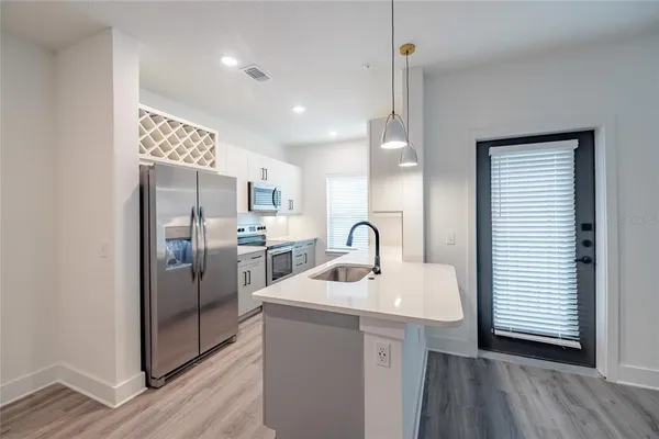 $3,536 | 1420 Lakefront Drive, Unit 6111, Sarasota, FL 34240