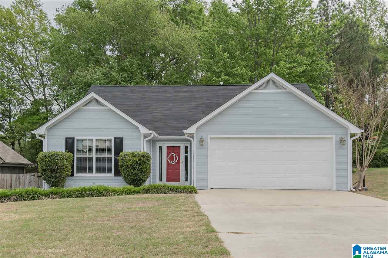 161 Lake Terrace Alabaster, AL 35007 - Photo 1 of 39