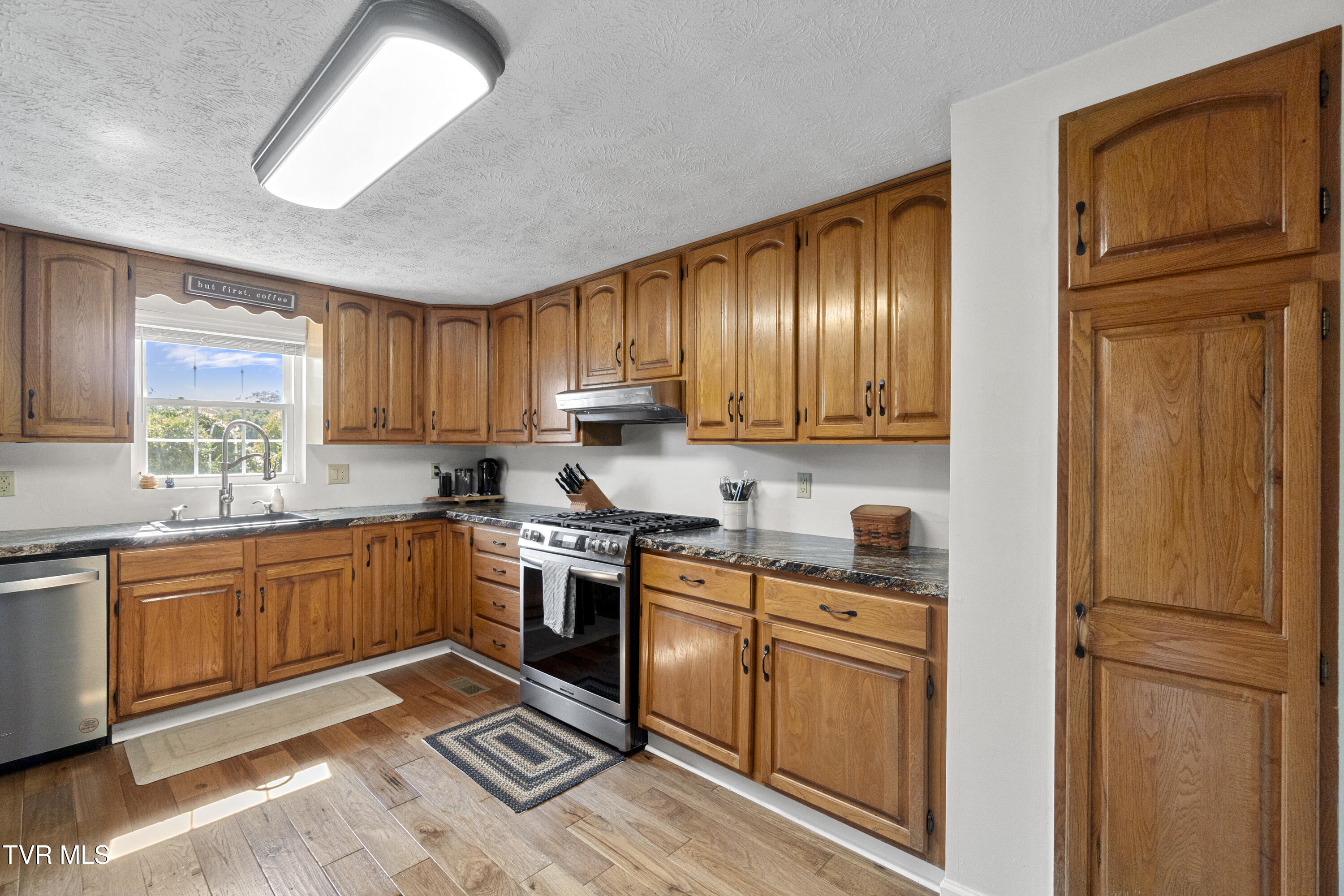 1375 Union Road Greeneville, TN 37745 - Photo 6 of 85 6