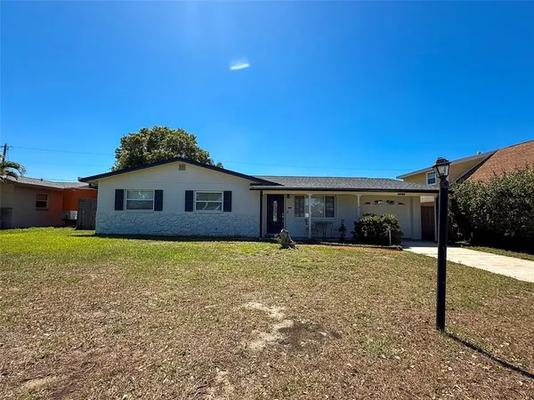 $3,100 | 13788 84th Terrace North, Seminole, FL 33776