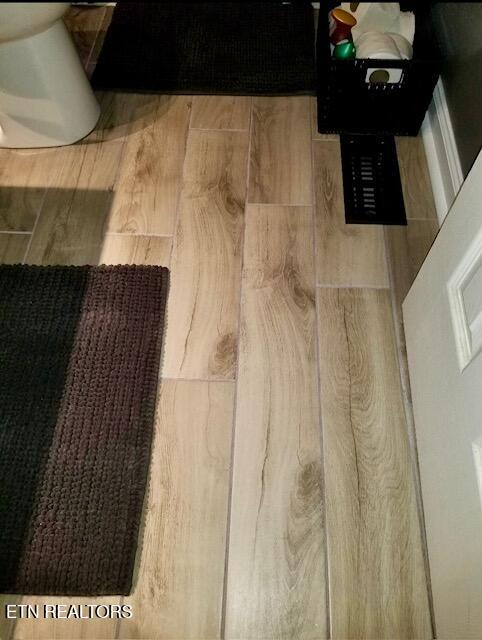 215 Vann Drive Harriman, TN 37748 - Photo 25 of 30 IMG_1607 (1)