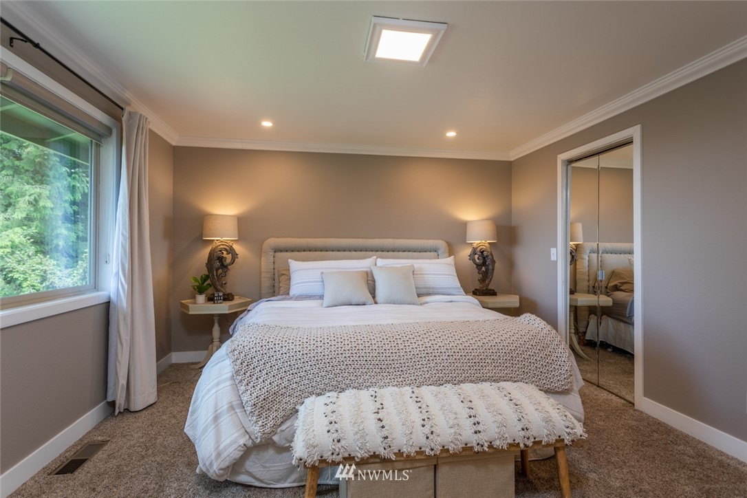 700 Haddon Road Anacortes, WA 98221 - Photo 12 of 40 Gallery Image 12