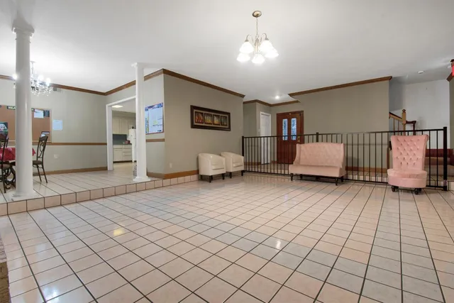 $1,200,000 | 416 Depot Street, Elgin, TX 78621