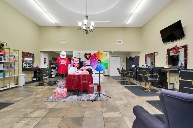 $1,200,000 | 416 Depot Street, Elgin, TX 78621