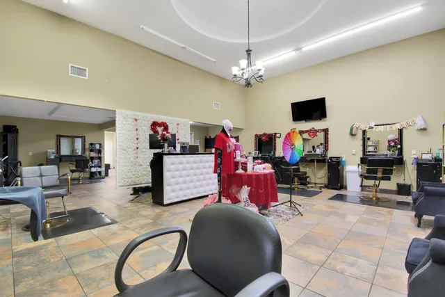 $1,200,000 | 416 Depot Street, Elgin, TX 78621