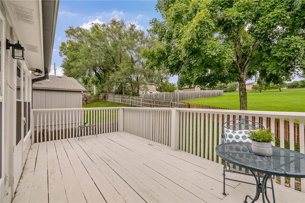 5109 Rosehill Road Shawnee, KS 66216 - Photo 41 of 55 Gallery Image 41
