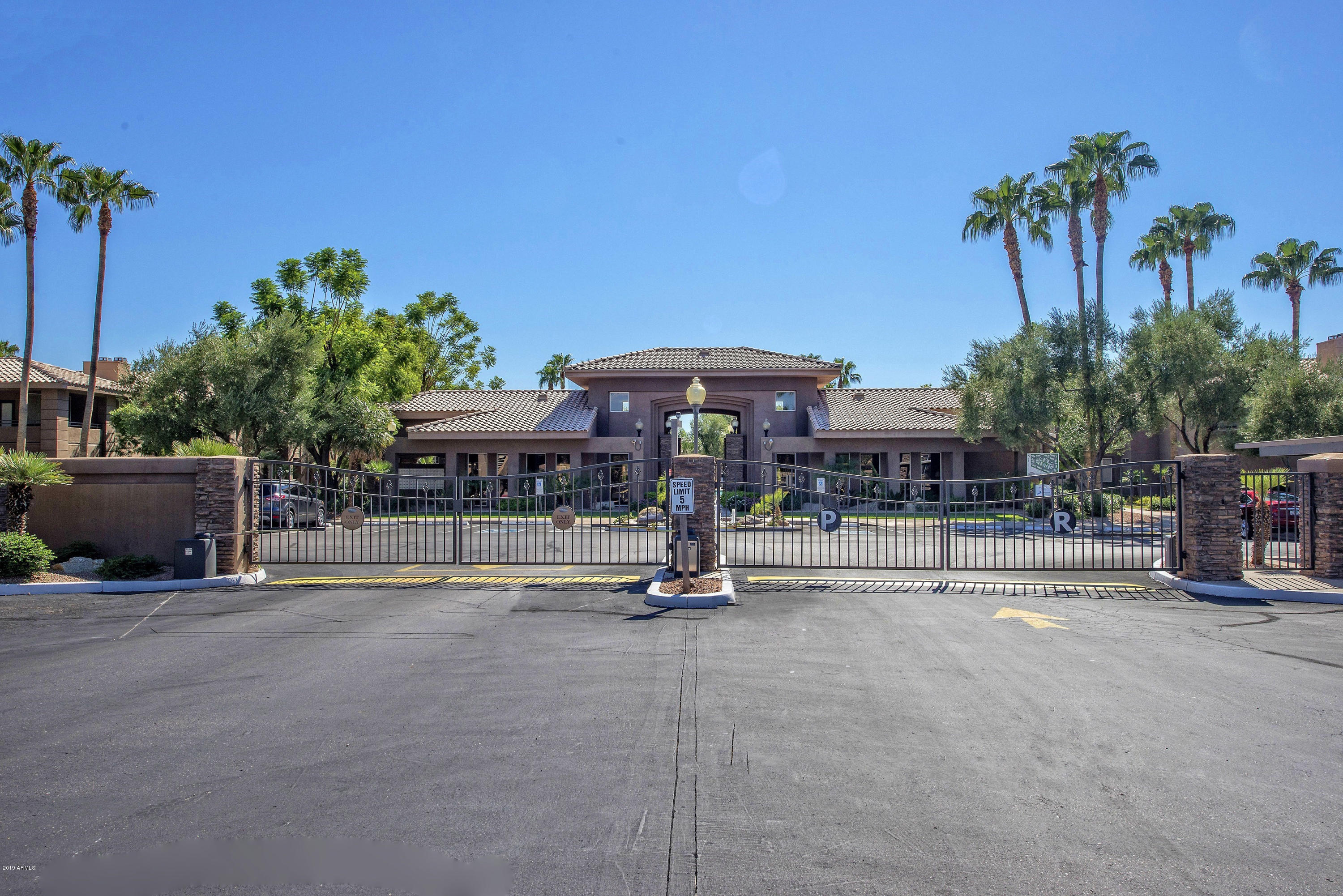7009 East Acoma Drive, Unit 2097 Scottsdale, AZ 85254 - Photo 23 of 39 Front entrance