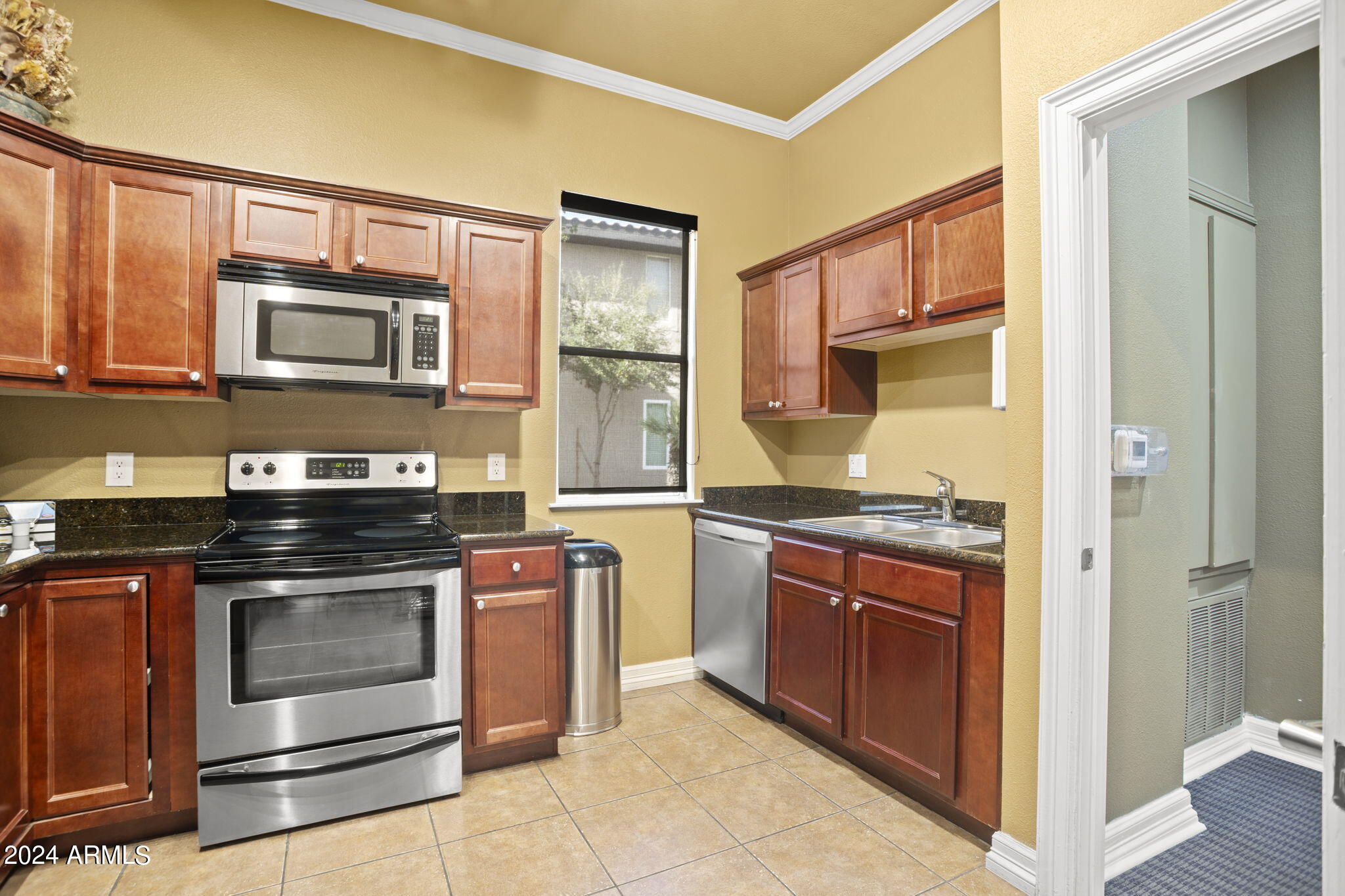7009 East Acoma Drive, Unit 2097 Scottsdale, AZ 85254 - Photo 30 of 39 Clubhouse Kitchen