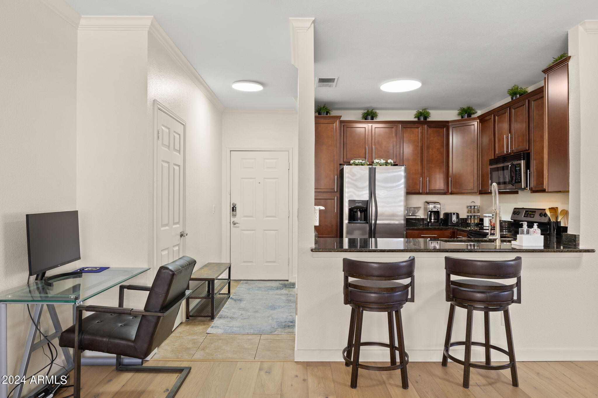 7009 East Acoma Drive, Unit 2097 Scottsdale, AZ 85254 - Photo 7 of 39 Breakfast Bar