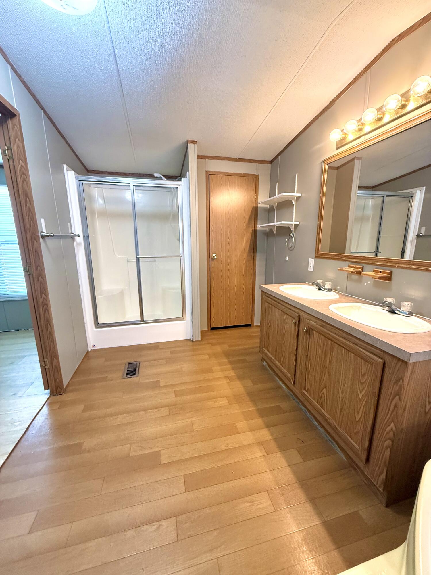 765 Henson Ridge Road Liberty, KY 42539 - Photo 10 of 20 Master bath w shower