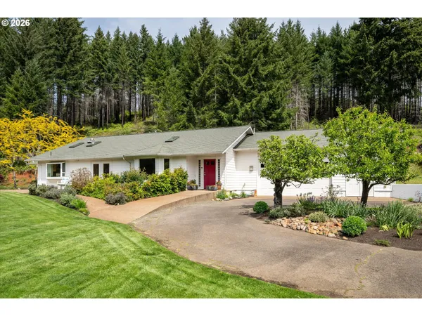 $690,000 | 45947 North Gate Creek Road, Vida, OR 97488
