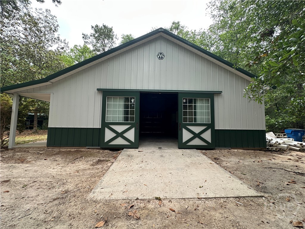 479 Squirrel Run Rincon, GA 31326 - Photo 33 of 43 Morton Horse Barn
