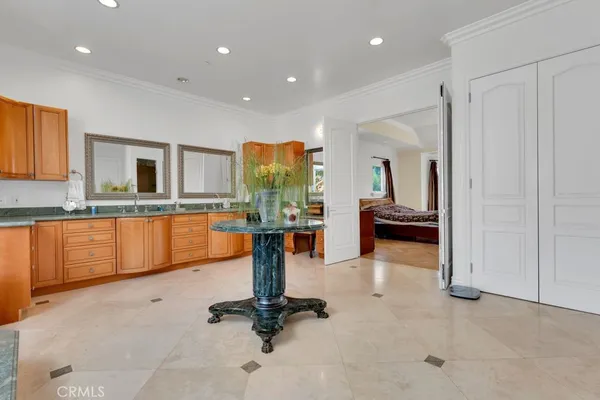 a view of entryway