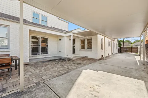 $799,900 | 125 North Street, Houston, TX 77009