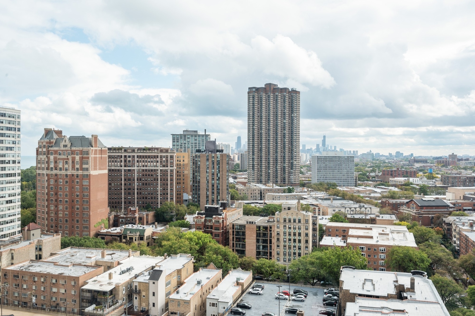 655 West Irving Park Road, Unit 1815 Chicago, IL 60613 - Photo 10 of 14