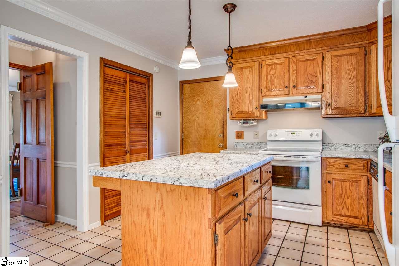412 Spring Meadow Road Simpsonville, SC 29680 - Photo 14 of 32 Gallery Image 14