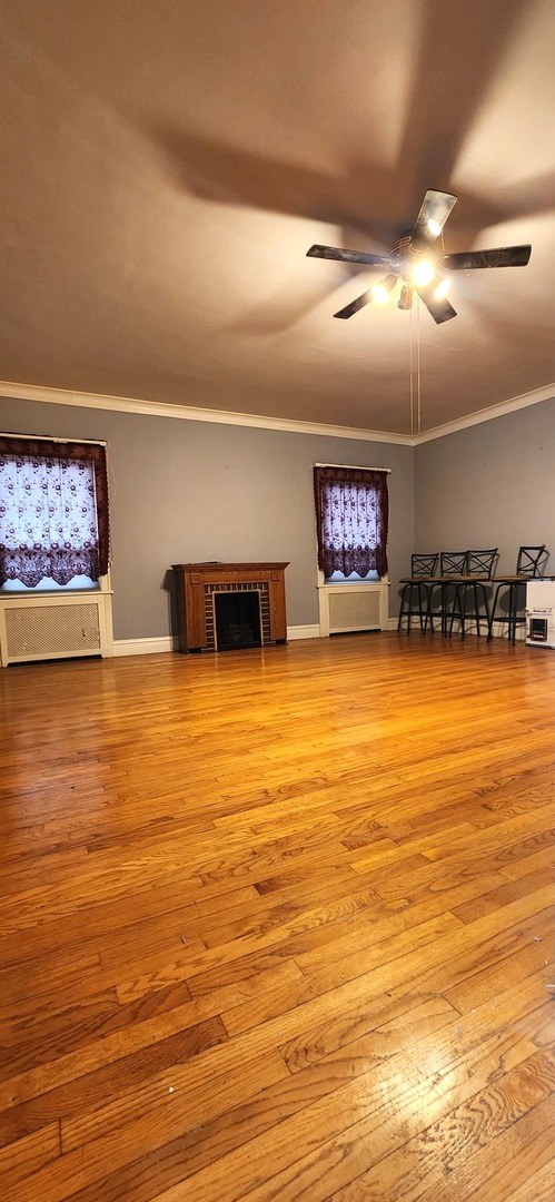 7227 South Bennett Avenue Chicago, IL 60649 - Photo 5 of 47 a view of an ocean