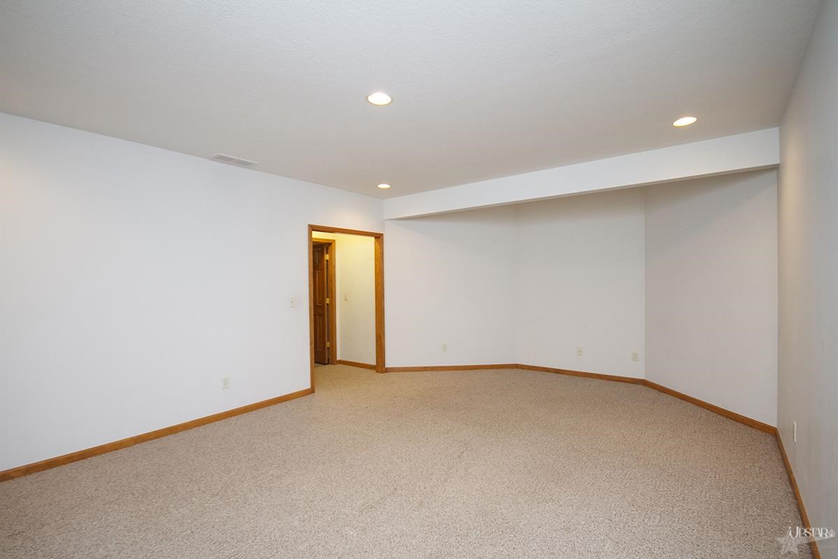 12024 Clayton Road Monroeville, IN 46773 - Photo 24 of 30