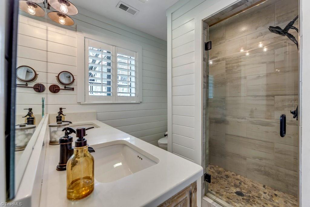1019 Emery Circle High Point, NC 27262 - Photo 24 of 36 Beautiful primary bath with large walk in shower