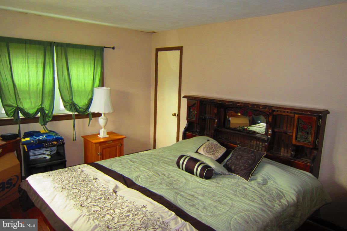 1097 Zeager Road Elizabethtown, PA 17022 - Photo 7 of 14 Gallery Image 7