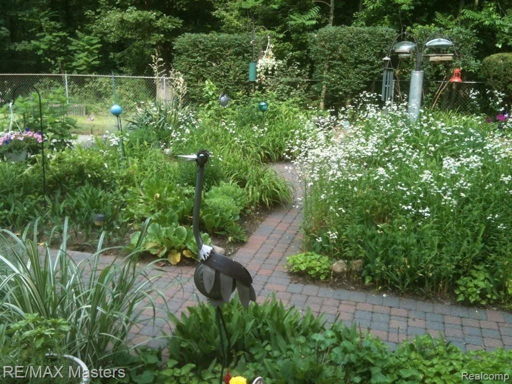 34200 Willow Road New Boston, MI 48164 - Photo 28 of 28 018-1.JPG