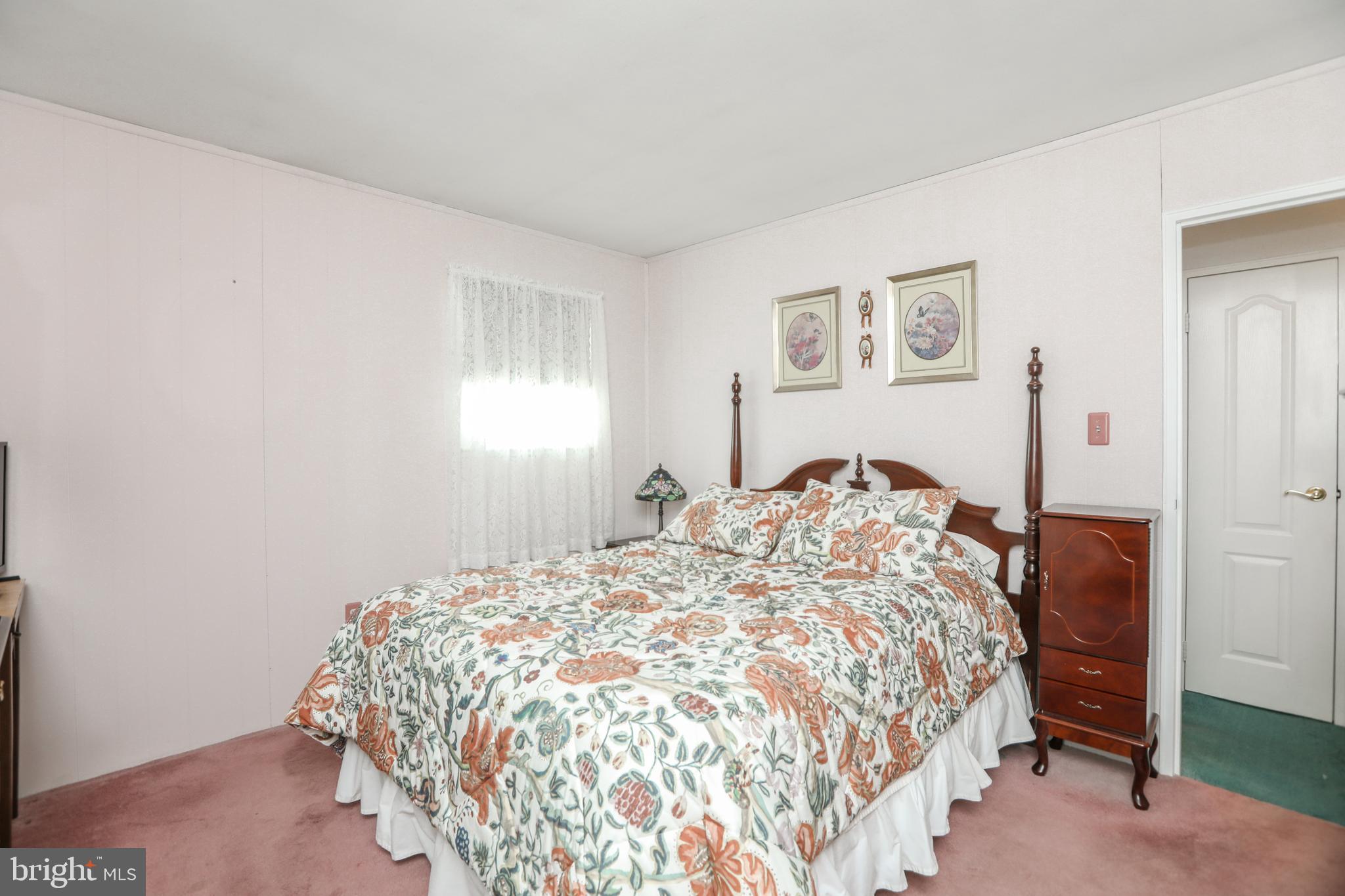 1027 Estates Boulevard Hamilton, NJ 08690 - Photo 14 of 33 Main bedroom