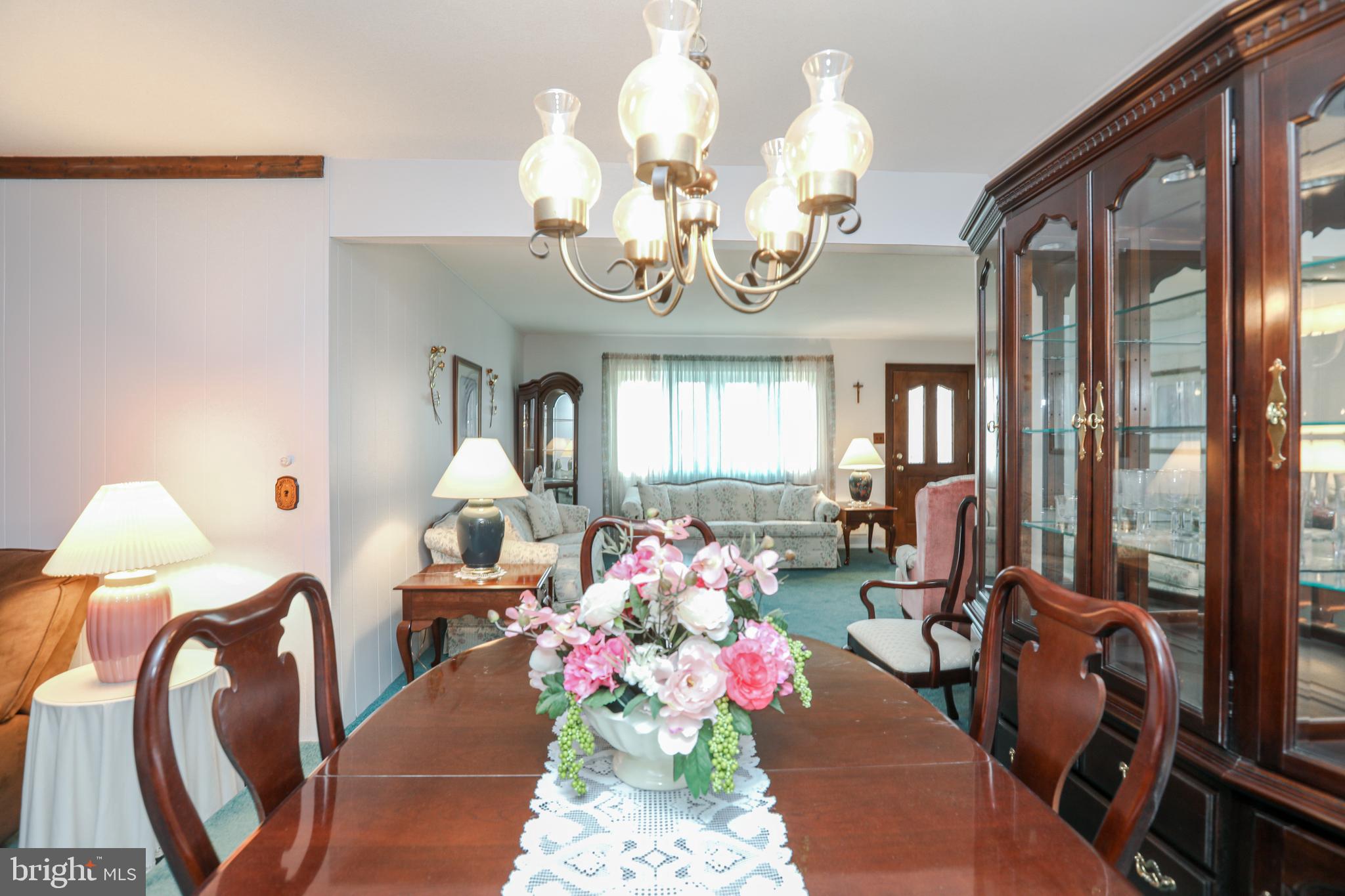1027 Estates Boulevard Hamilton, NJ 08690 - Photo 10 of 33 Dining room