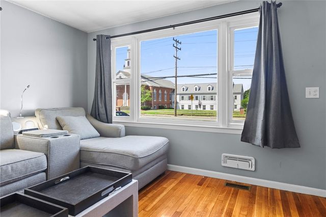 $350,000 | 794 Main Avenue, Warwick, RI 02886