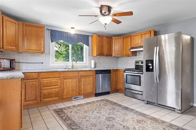 $350,000 | 794 Main Avenue, Warwick, RI 02886