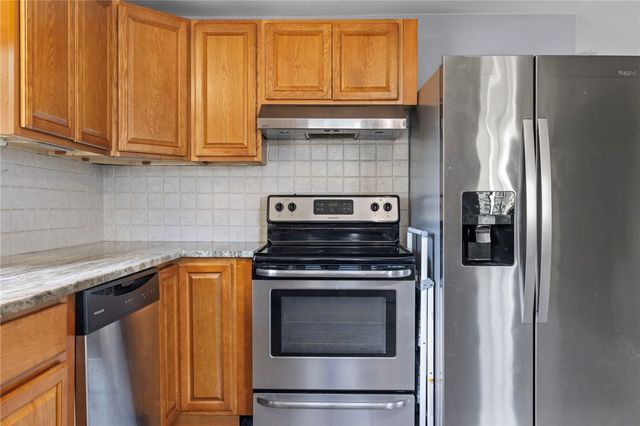 $350,000 | 794 Main Avenue, Warwick, RI 02886