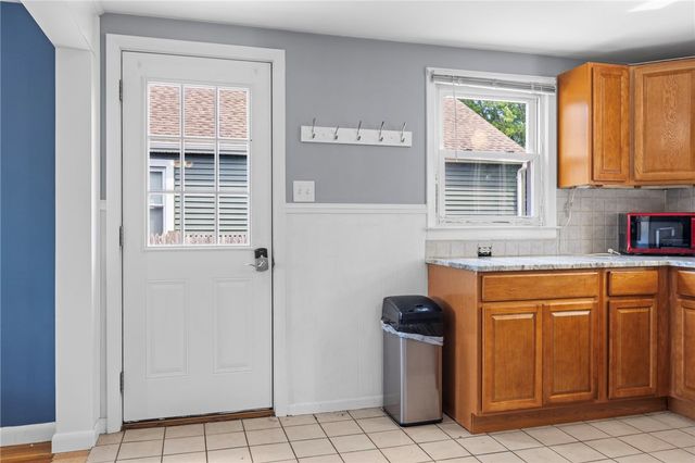 $350,000 | 794 Main Avenue, Warwick, RI 02886