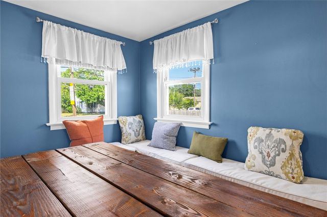 $350,000 | 794 Main Avenue, Warwick, RI 02886