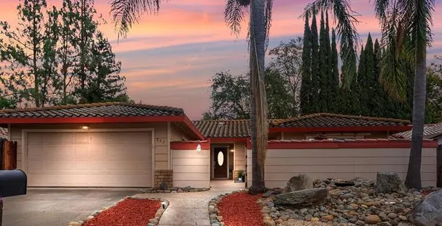 $585,000 | 237 Evelyn Way, Folsom, CA 95630