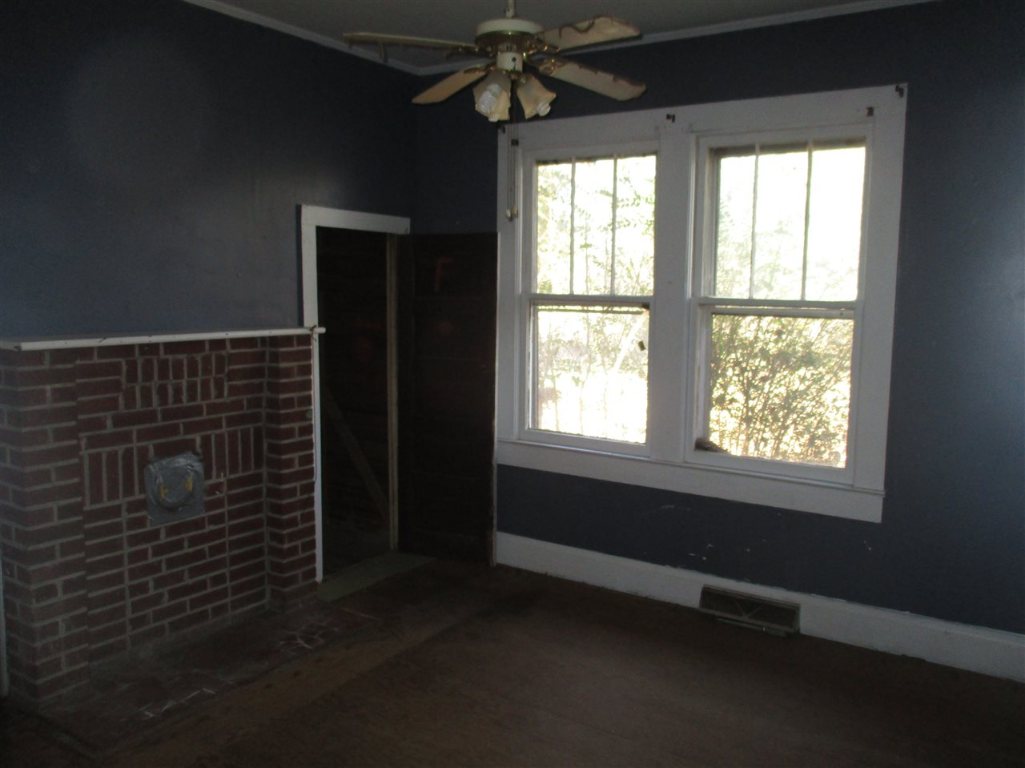 466 Eastview Road Pelzer, SC 29669 - Photo 12 of 14