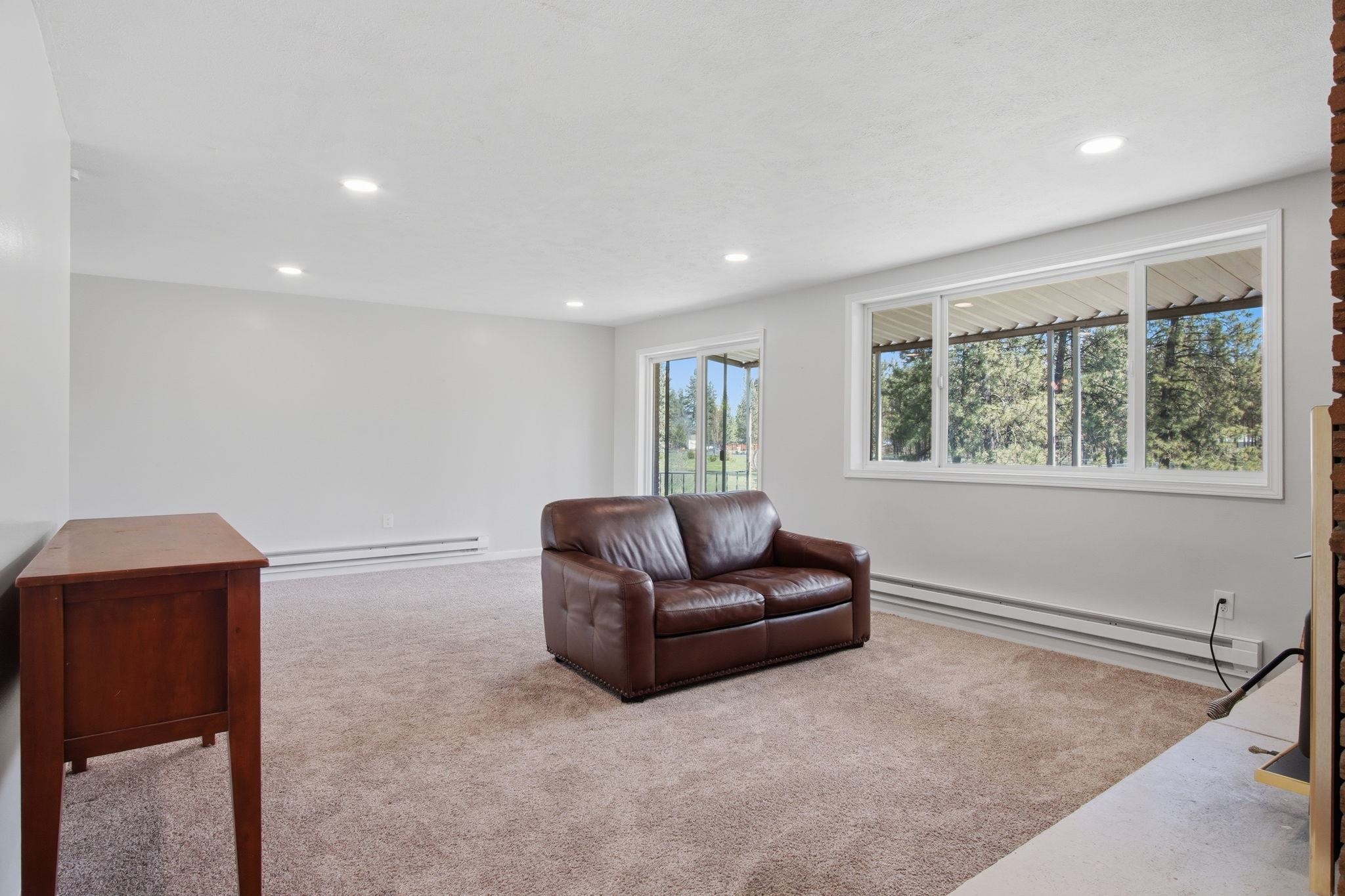 8118 South Spotted Road Cheney, WA 99004 - Photo 7 of 34