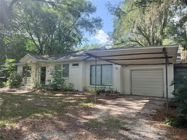 $1,600 | 5725 East University Avenue, Gainesville, FL 32641