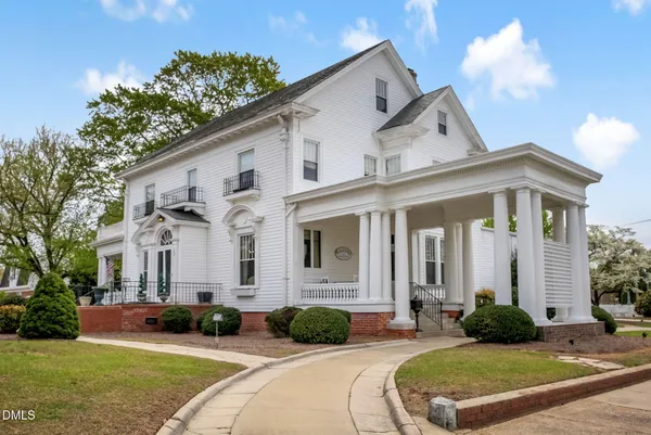 $1,190,000 | 309 West Divine Street, Dunn, NC 28334