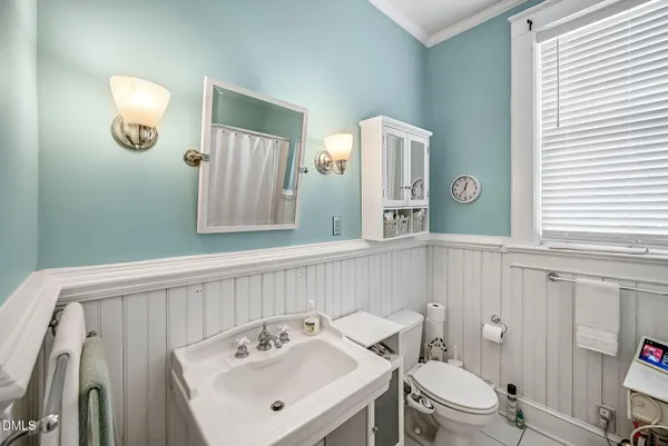 $1,190,000 | 309 West Divine Street, Dunn, NC 28334