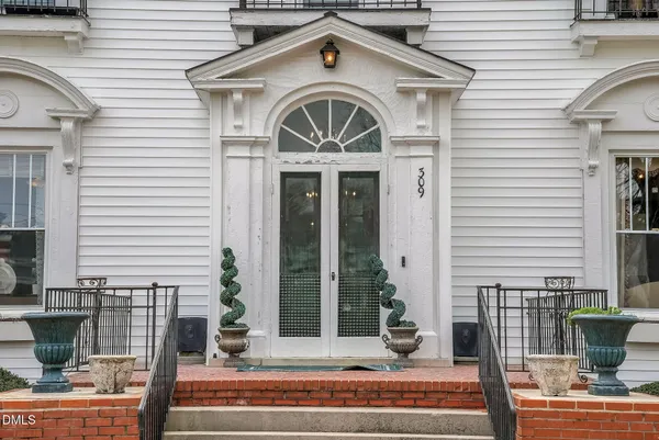 $1,190,000 | 309 West Divine Street, Dunn, NC 28334