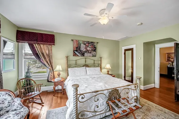 $1,190,000 | 309 West Divine Street, Dunn, NC 28334