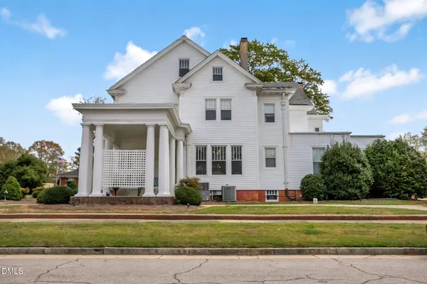 $1,190,000 | 309 West Divine Street, Dunn, NC 28334