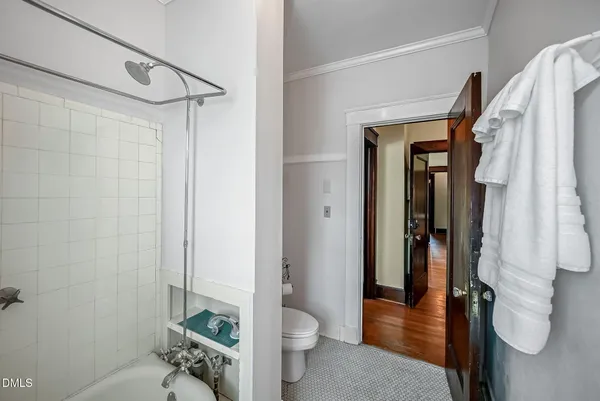 $1,190,000 | 309 West Divine Street, Dunn, NC 28334